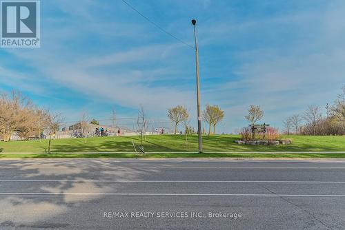 #64 -1330 Mississauga Valleys Blvd, Mississauga, ON - Outdoor With View