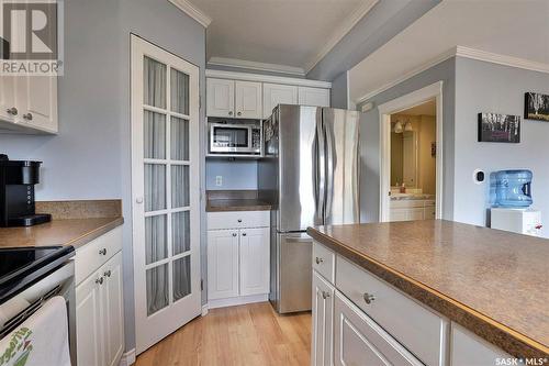 670 Athabasca Street E, Moose Jaw, SK - Indoor Photo Showing Kitchen