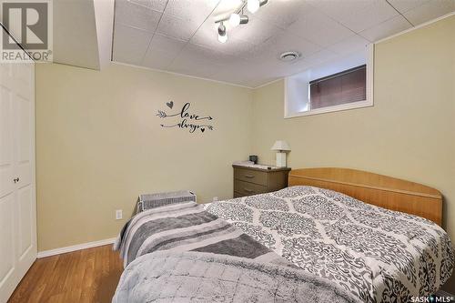 670 Athabasca Street E, Moose Jaw, SK - Indoor Photo Showing Bedroom