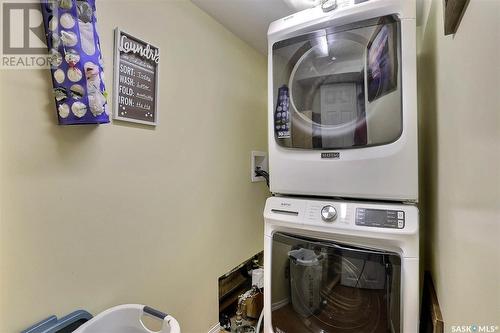 670 Athabasca Street E, Moose Jaw, SK - Indoor Photo Showing Laundry Room