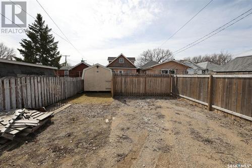 670 Athabasca Street E, Moose Jaw, SK - Outdoor