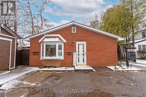 20 Hillcrest Lane, Clarington, ON - Outdoor With Exterior