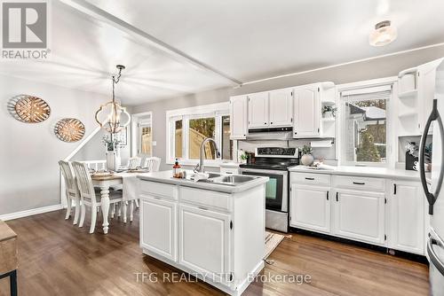 20 Hillcrest Lane, Clarington, ON - Indoor Photo Showing Kitchen With Double Sink
