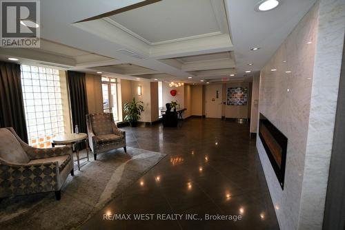 #107 -455 Rosewell Ave, Toronto, ON - Indoor Photo Showing Other Room