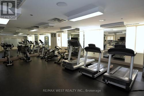 #107 -455 Rosewell Ave, Toronto, ON - Indoor Photo Showing Gym Room