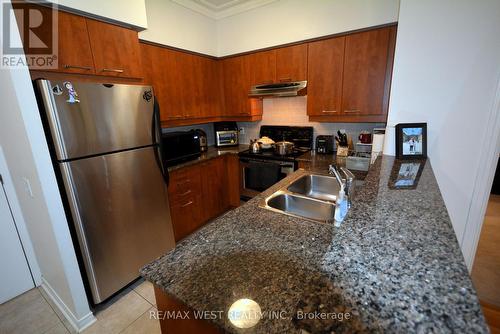 107 - 455 Rosewell Avenue, Toronto, ON - Indoor Photo Showing Kitchen With Double Sink