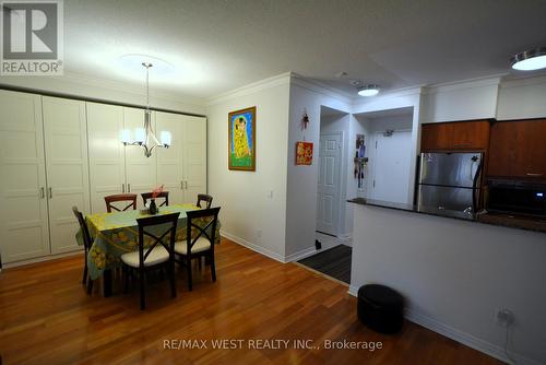 #107 -455 Rosewell Ave, Toronto, ON - Indoor