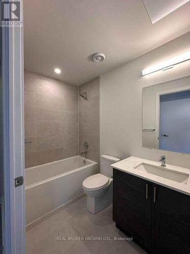 #2809 -15 Ellerslie Ave, Toronto, ON - Indoor Photo Showing Bathroom