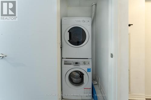#3011 -88 Blue Jays Way, Toronto, ON - Indoor Photo Showing Laundry Room