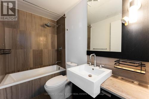 #3011 -88 Blue Jays Way, Toronto, ON - Indoor Photo Showing Bathroom