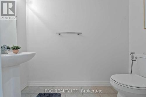 62 Pridham Pl, New Tecumseth, ON - Indoor Photo Showing Bathroom