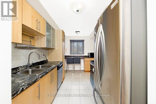 #59 - 10 Rodda Boulevard, Toronto, ON - Indoor Photo Showing Kitchen With Double Sink