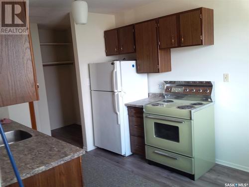 71 Betts Avenue, Yorkton, SK - Indoor Photo Showing Kitchen