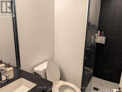 4208 - 8 Eglinton Avenue E, Toronto, ON - Indoor Photo Showing Bathroom