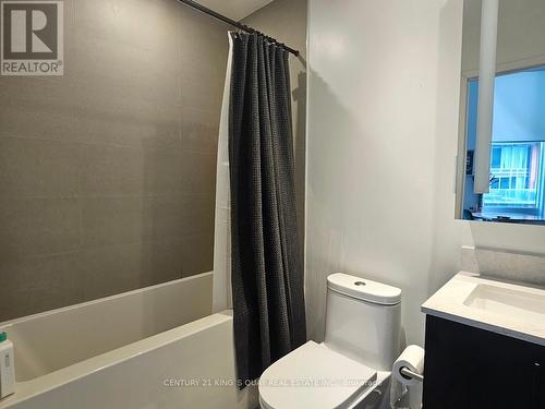 #809 -135 East Liberty St W, Toronto, ON - Indoor Photo Showing Bathroom