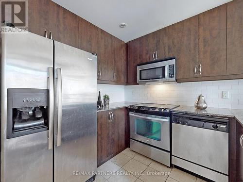 #210 -21 Olive Ave, Toronto, ON - Indoor Photo Showing Kitchen