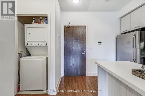 #405 -26 Norton Ave, Toronto, ON - Indoor Photo Showing Laundry Room
