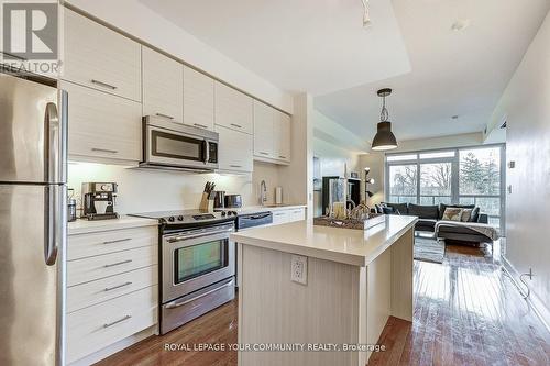 #405 -26 Norton Ave, Toronto, ON - Indoor Photo Showing Kitchen With Upgraded Kitchen