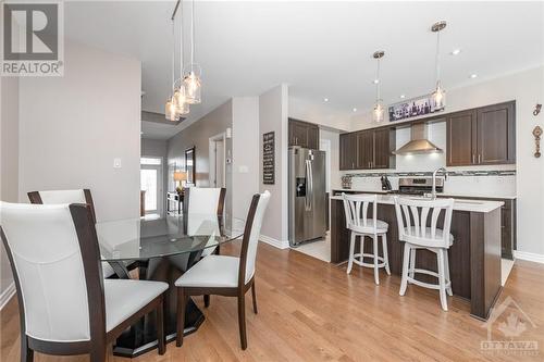 754 Putney Crescent, Ottawa, ON - Indoor Photo Showing Dining Room