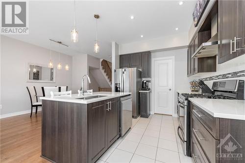 754 Putney Crescent, Ottawa, ON - Indoor Photo Showing Kitchen With Stainless Steel Kitchen With Double Sink With Upgraded Kitchen
