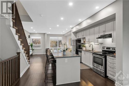 140 Wild Senna Way, Ottawa, ON - Indoor Photo Showing Kitchen With Upgraded Kitchen