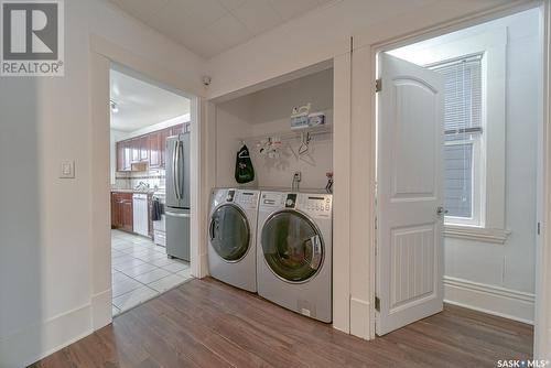 1416 Garnet Street, Regina, SK - Indoor Photo Showing Laundry Room