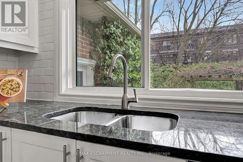 2060 Maplewood Drive, Burlington, ON - Indoor Photo Showing Kitchen With Double Sink