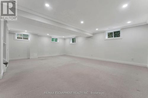 2060 Maplewood Drive, Burlington, ON - Indoor Photo Showing Basement