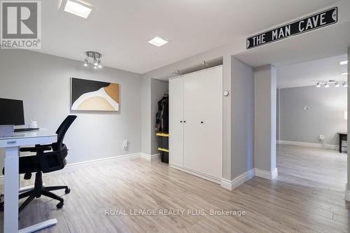 897 Melton Dr, Mississauga, ON - Indoor Photo Showing Office