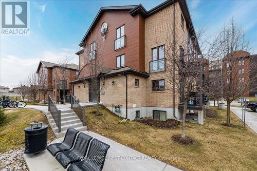 4 - 35 Madelaine Drive, Barrie, ON - Outdoor