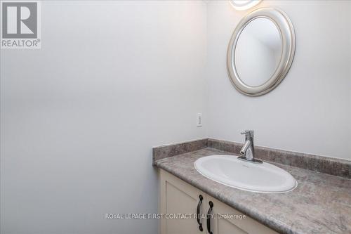 4 - 35 Madelaine Drive, Barrie, ON - Indoor Photo Showing Bathroom