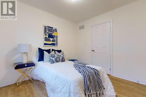 14 Northrop Ave, Clarington, ON - Indoor Photo Showing Bedroom