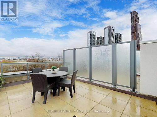 #Th#31 -1050 Portage Pkwy, Vaughan, ON - Outdoor With View