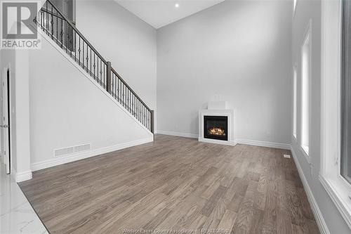 134 Tuscany Trail, Chatham, ON - Indoor With Fireplace