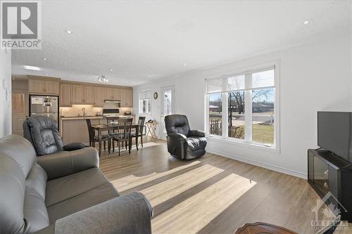 Open concept - 4145 Champlain Street, Bourget, ON - Indoor Photo Showing Living Room