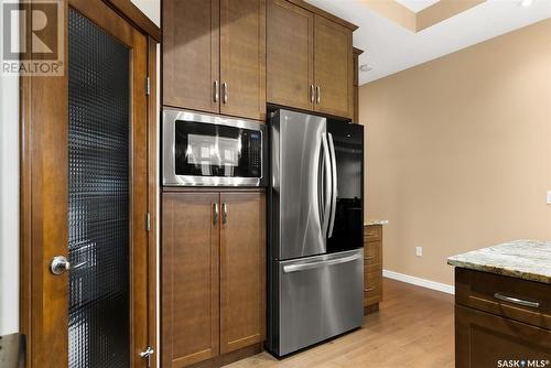 4980 Wright Road, Regina, SK - Indoor Photo Showing Kitchen With Stainless Steel Kitchen