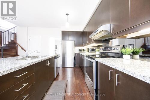 #1 -3038 Haines Rd, Mississauga, ON - Indoor Photo Showing Kitchen With Upgraded Kitchen