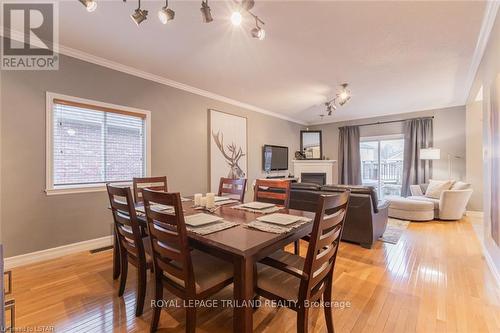 31 Bayside Crt, London, ON - Indoor Photo Showing Dining Room
