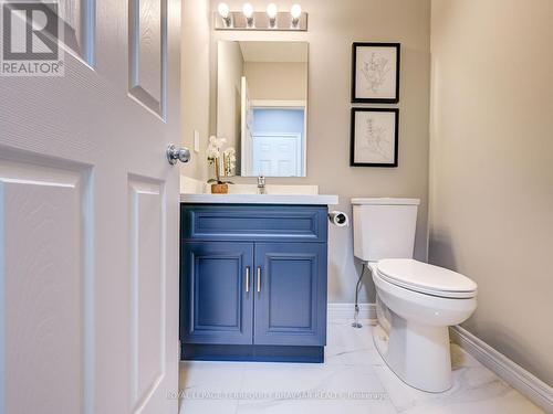 9 John Brabson Cres, Guelph, ON - Indoor Photo Showing Bathroom