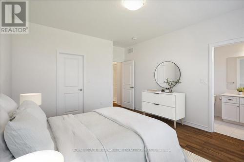 5125 Rose Ave W, Lincoln, ON - Indoor Photo Showing Bedroom