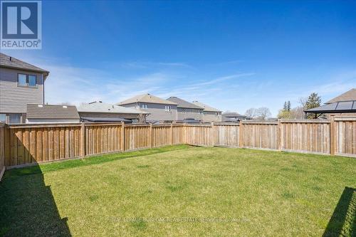 5125 Rose Ave W, Lincoln, ON - Outdoor With Backyard