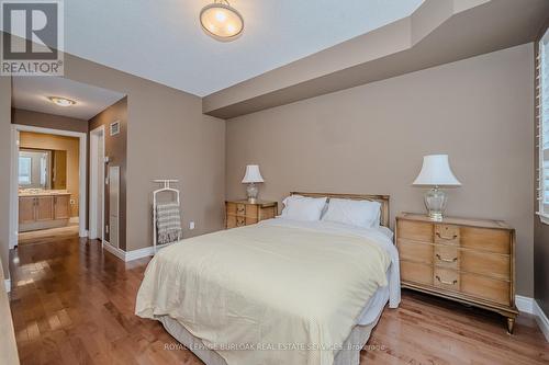 611 - 399 Elizabeth Street E, Burlington, ON - Indoor Photo Showing Bedroom