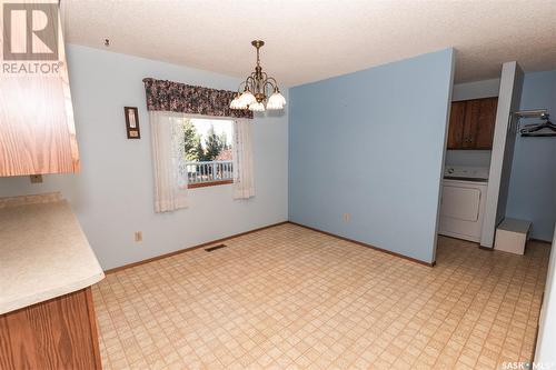 746 Alberta Avenue, Kerrobert, SK - Indoor Photo Showing Other Room