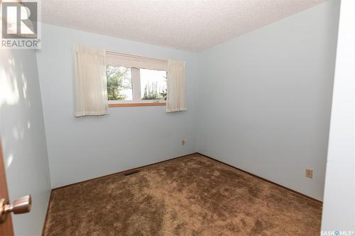 746 Alberta Avenue, Kerrobert, SK - Indoor Photo Showing Other Room