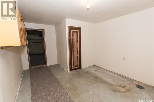 746 Alberta Avenue, Kerrobert, SK - Indoor Photo Showing Other Room