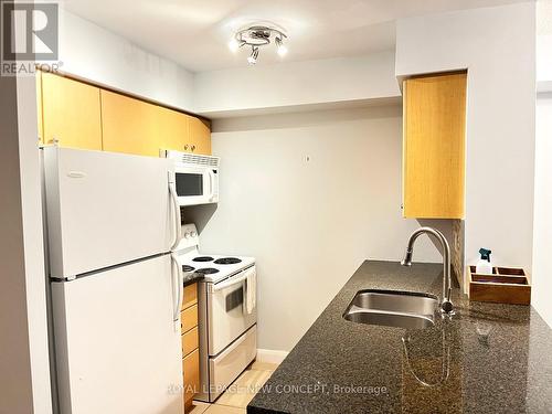 #507 -4978 Yonge St, Toronto, ON - Indoor Photo Showing Kitchen With Double Sink