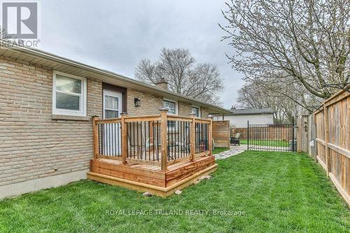 834 Viscount Road, London, ON - Outdoor With Exterior