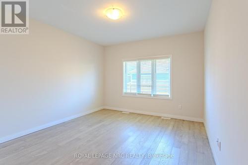 16 South Coast Circle, Fort Erie, ON - Indoor Photo Showing Other Room