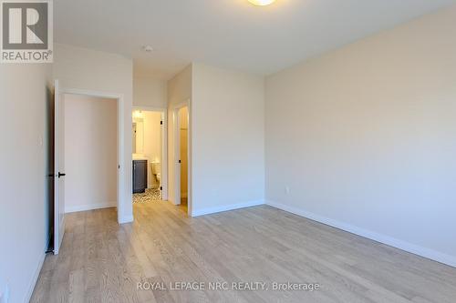 16 South Coast Circle, Fort Erie, ON - Indoor Photo Showing Other Room