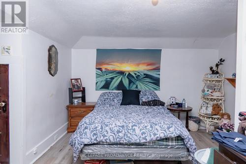 12 Richard Street, Quinte West, ON - Indoor Photo Showing Bedroom
